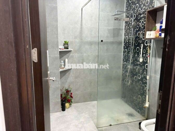 cho thuê nhà phú mỹ 10tr full nội thất sân ôtô gần tiểu học phú tân