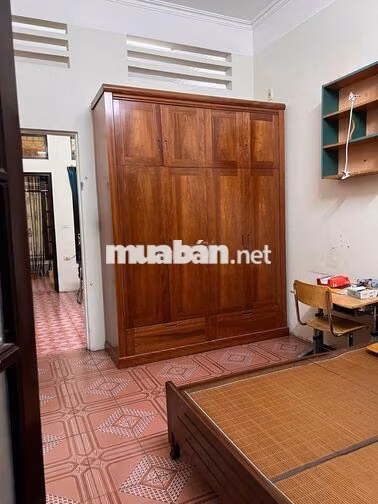 Nhà riêng 3 tầng 1 tum 41m ngõ 336 Đường Láng Đống Đa cho thuê