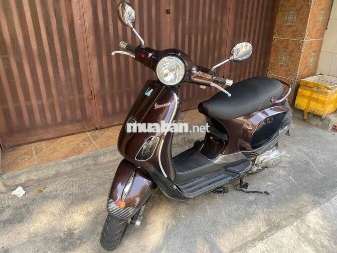 Piaggio Vespa LX 125ie Nâu