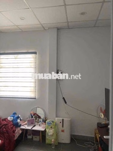 nhà mới đẹp 1 lầu 2pn 2wc có sân sau rộng