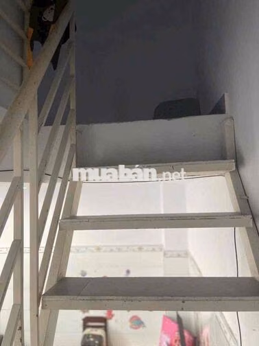 nhà mới đẹp 1 lầu 2pn 2wc có sân sau rộng