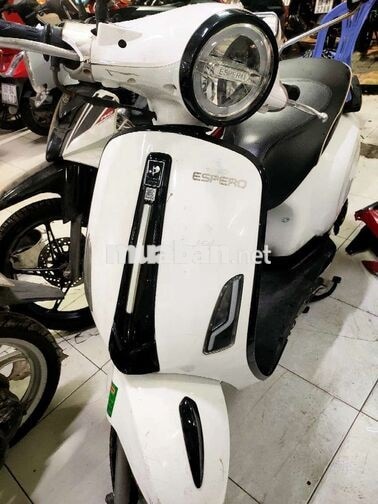 Xe máy điện Esper Vespa 50 Trắng
