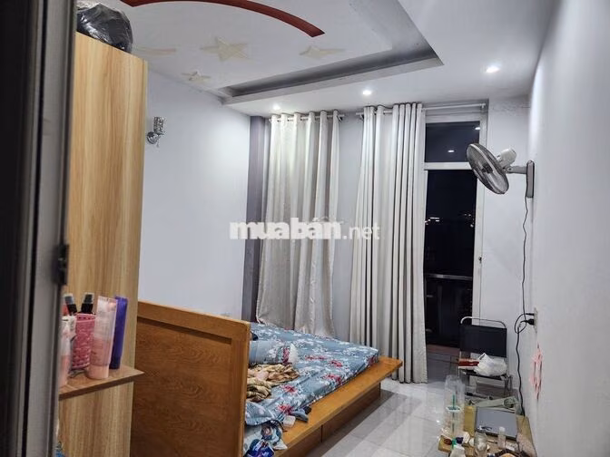 Cho thuê nhà nguyên căn 4 phòng hẻm Vạn Kiếp, quận Bình Thạnh
