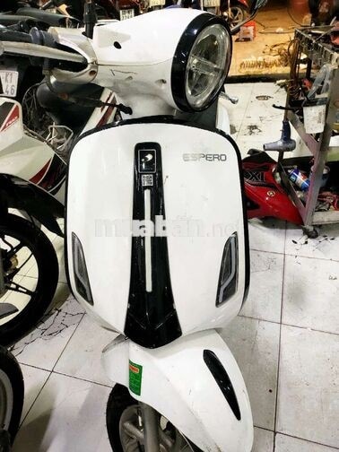 Xe máy điện Esper Vespa 50 Trắng