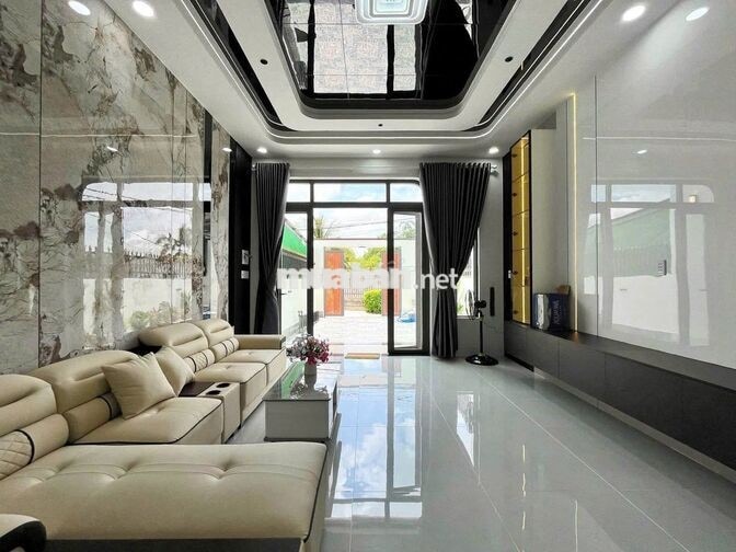 Ngộp nặng cần bán nhà lầu ngay cuối Đ. Đồng Khởi. Tặng nội thất 50 tr