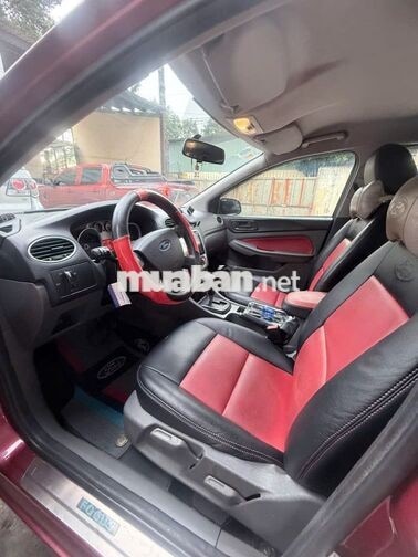 Ford Focus 1.8AT 2011 Tự động Đỏ