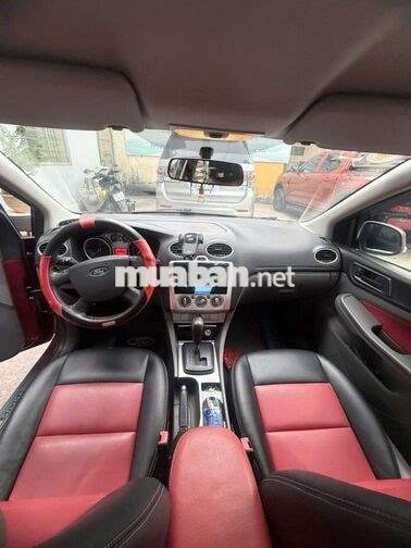 Ford Focus 1.8AT 2011 Tự động Đỏ