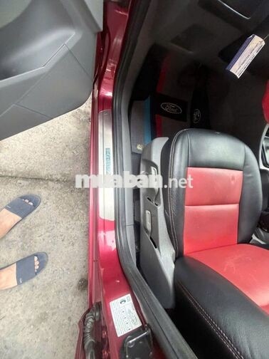 Ford Focus 1.8AT 2011 Tự động Đỏ