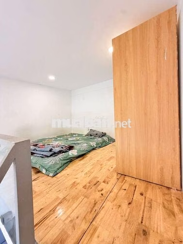 Phòng gác ban công full nội thất sát quận 1 quận 2 gần HIU UEF