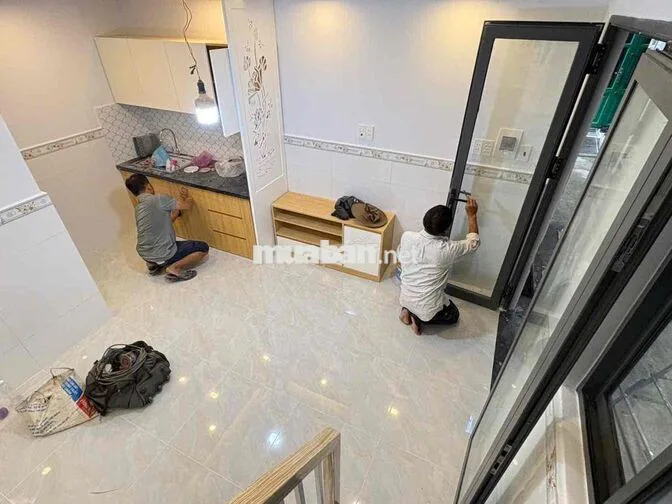 Cần bán cân nhà đang ở , do muốn đổi vị trí
