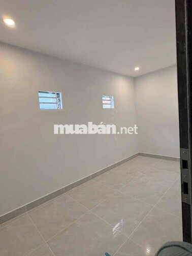 Cần bán cân nhà đang ở , do muốn đổi vị trí