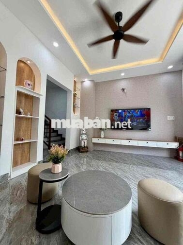 071 ✨ 🏡 CHO THUÊ NHÀ 4 TẦNG KIỆT TRƯNG NỮ VƯƠNG