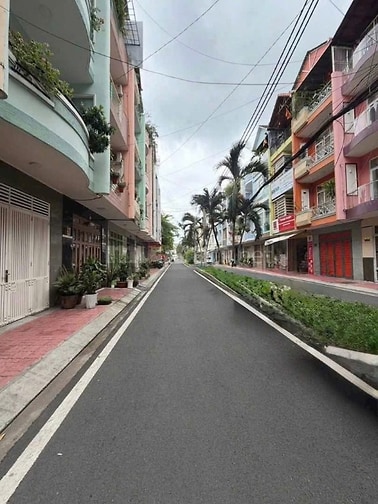NHÀ Đường 102 cao lỗ F4Q8 dt: 4mx16m, trệt, 2 lầu, 1st 