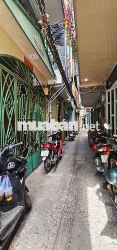 chỉ 1 tỷ 820 có nhà ngay vòng xoay lê đại hành Q11