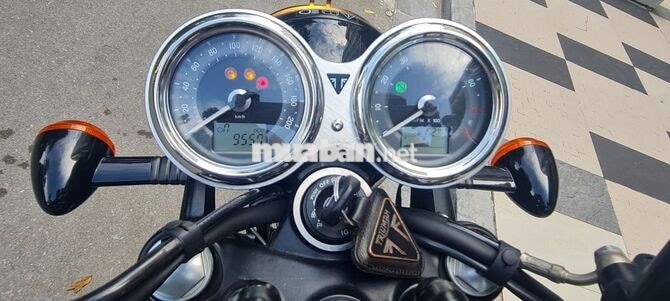Triumph T100 2020 Đen 9500km
