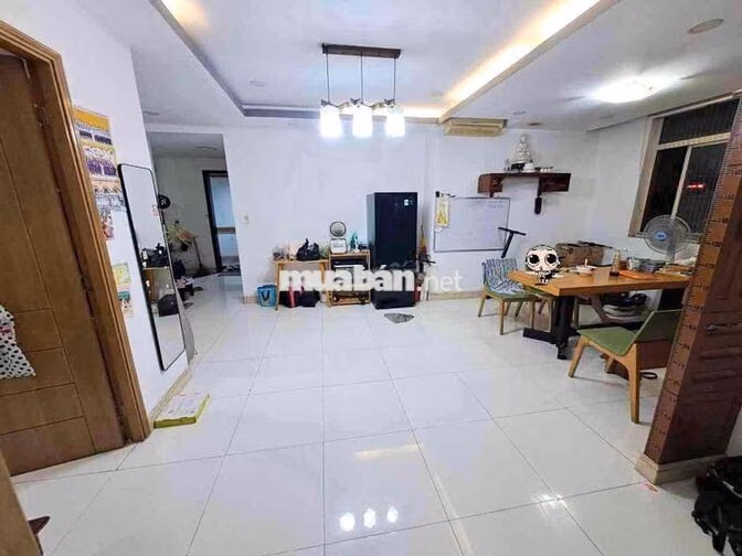 CĂN HỘ SCREC TOWER CÓ THANG MÁY - TRƯỜNG SA - 101M2 - 5.75TỶ