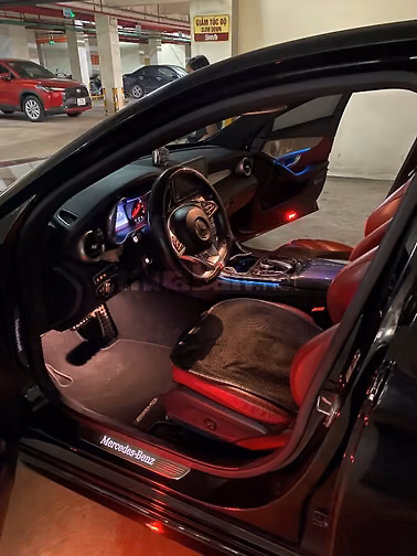 Cần bán C300 AMG siêu lướt giá 749tr