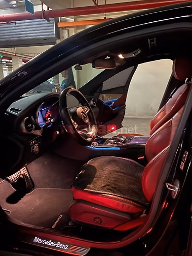 Cần bán C300 AMG siêu lướt giá 749tr