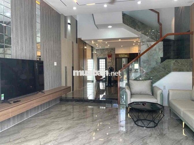 Nhà nguyên căn 3 tầng MT Hoà Minh 19 sát biển đầy đủ nôii thất
