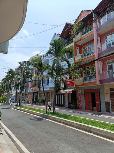 NHÀ Đường 102 cao lỗ F4Q8 dt: 4mx16m, trệt, 2 lầu, 1st 