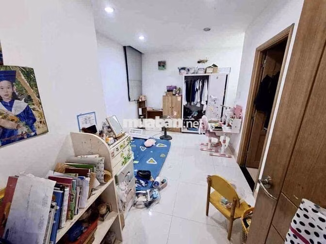 CĂN HỘ SCREC TOWER CÓ THANG MÁY - TRƯỜNG SA - 101M2 - 5.75TỶ