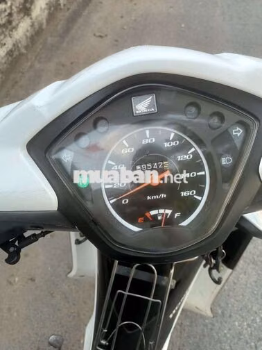 Honda Wave S110 Trắng