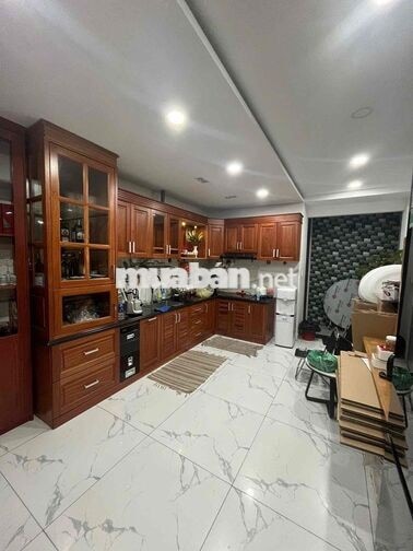 cho thuê nhà 68 NGUYỄN TƯ GIÃN (4x20) 5 lầu , 7pn , 5wc  khu đồng bộ
