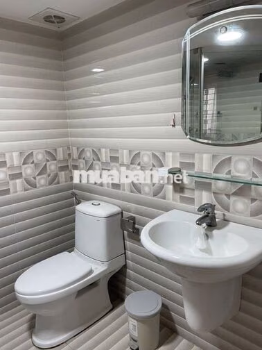 Cho thuê 1N1K 55m2 Phan Huy Chú, full đồ, thang máy, giá 10 triệu