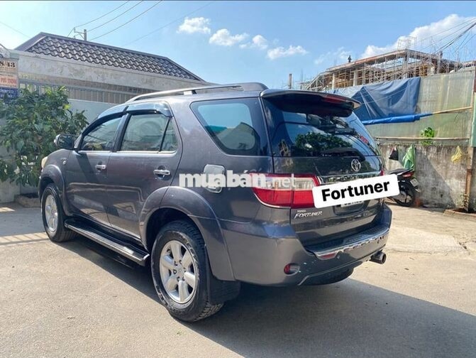 Toyota Fortuner 2009, 2.7V 4x4 AT, máy xăng