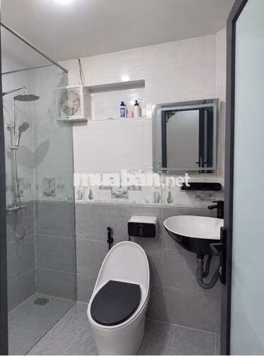 NHÀ NGUYÊN CĂN GẦN HỌC VIỆN BÁO CHÍ – 3PN – SẴN ĐỒ – 12TR/THÁNG