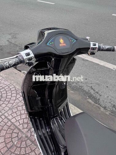 Piaggio Vespa Sprint 125 ABS iGet 2022 Đen bóng