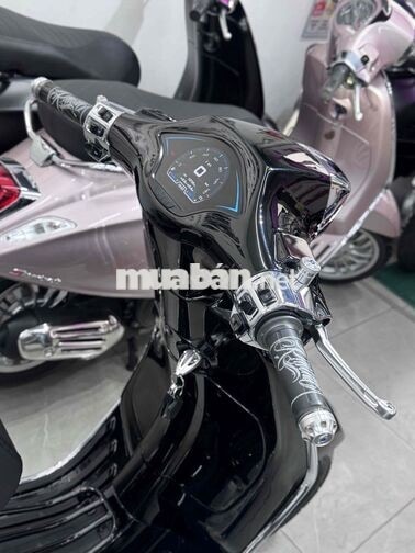 Piaggio Vespa Sprint 125 ABS iGet 2022 Đen bóng
