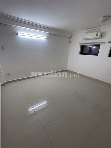 Nhà bán 1/ gần sát MT CMT8_ 3,6mx9,5m_Nhà 4 tầng BTCT_Giá 5,5 tỷ