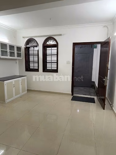 Nhà bán 1/ gần sát MT CMT8_ 3,6mx9,5m_Nhà 4 tầng BTCT_Giá 5,5 tỷ