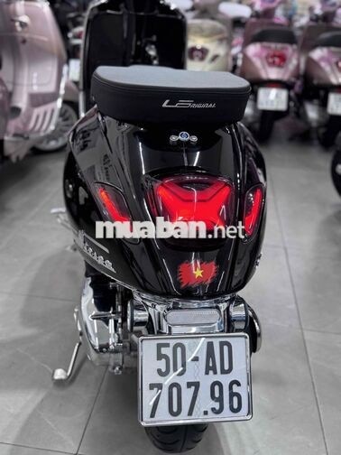 Piaggio Vespa Sprint 125 ABS iGet 2022 Đen bóng