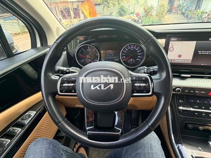 Kia Carnival Luxury 2022 Dầu 81.000km Trắng