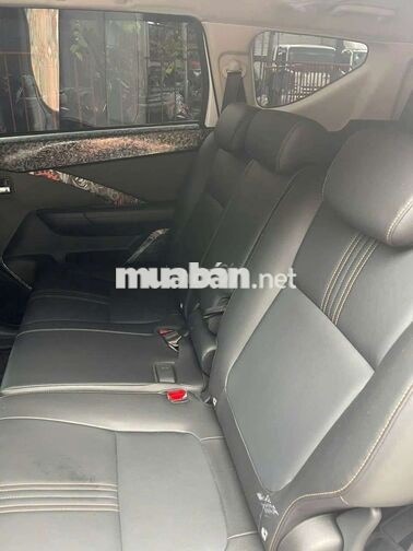 Mitsubishi Xpander 7 chỗ Xăng Trắng