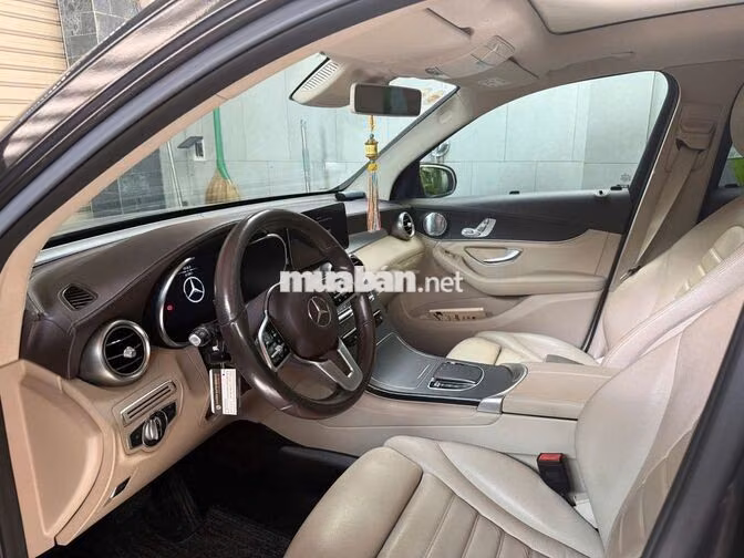 Mercedes GLC 300 2020 Xám 60.000 km