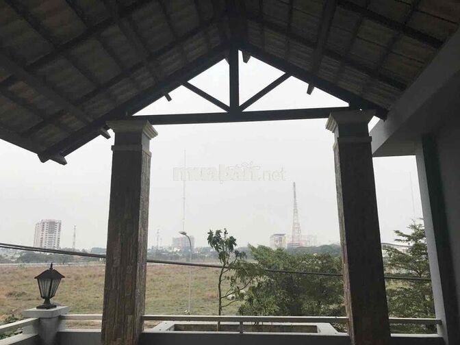 Cho thuê biệt thự KDC An Sương, 7x15m, 2 lấu, đường 20m, Q12. 23tr
