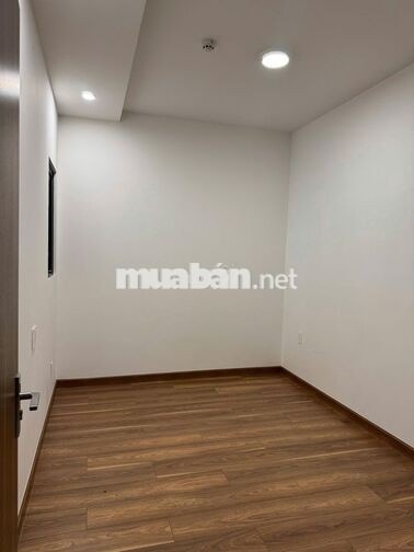 Cho thuê căn 3PN Q7 Riverside Đào Trí, đủ NTCB chỉ 13.5 triệu