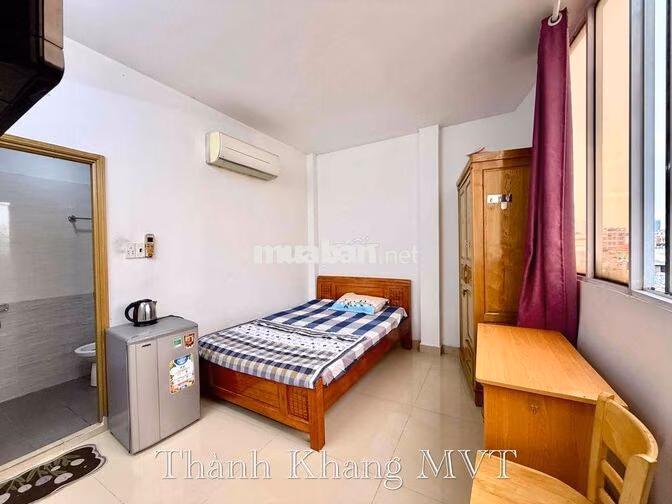Cho Thuê Căn Hộ Cửa Sổ Thang Máy Full Nội Thất Gần Đại Học Kinh Tế Ueh