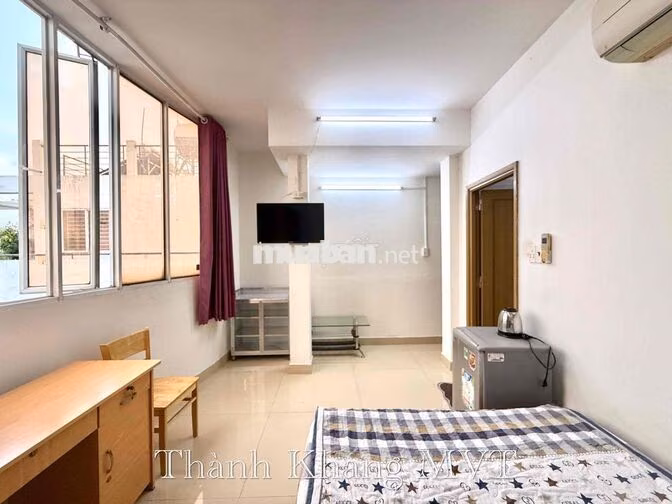 Cho Thuê Căn Hộ Cửa Sổ Thang Máy Full Nội Thất Gần Đại Học Kinh Tế Ueh