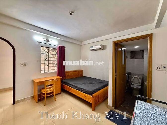 Cho Thuê Căn Hộ Cửa Sổ Thang Máy Full Nội Thất Gần Đại Học Kinh Tế Ueh