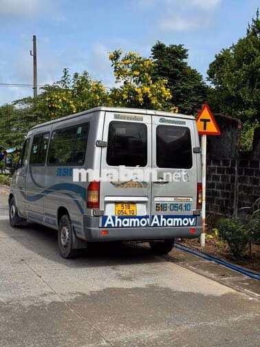 Mercedes-Benz Sprinter 2005 van 6chỗ