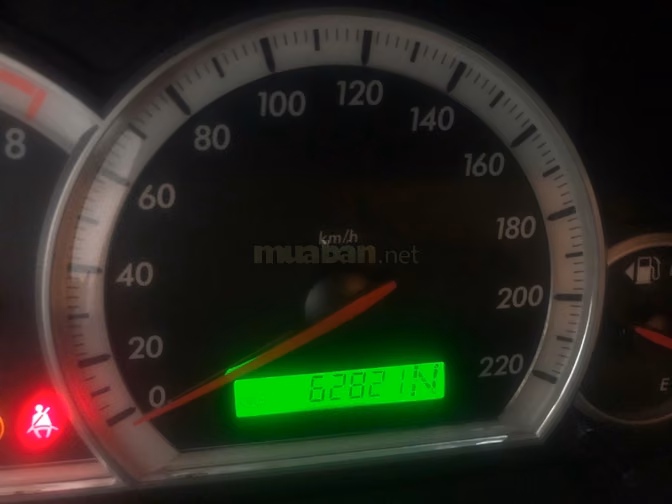 Chính chủ cần bán xe Captiva 2009, máy xăng, số tự động. 