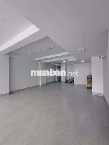 CHO THUÊ MẶT BẰNG MỚI XÂY - MẶT TIỀN ĐƯỜNG XE QUA LẠI ĐÔNG ĐÚC Q7