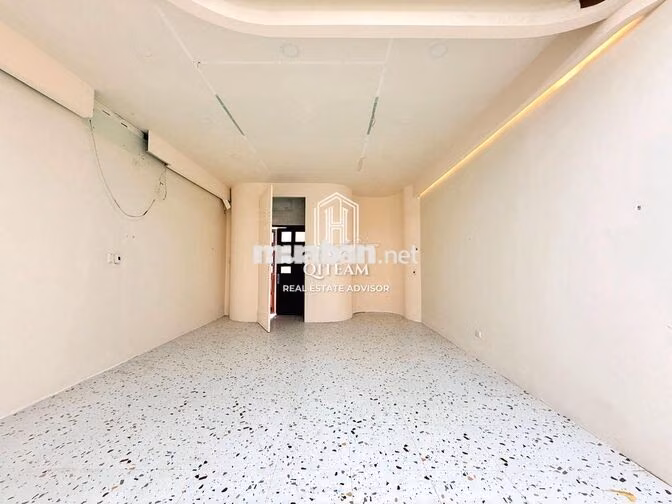 28 TRẦN THIỆN CHÁNH, QUẬN 10 - 5x17m - 4 TẦNG - GIÁ THUÊ: 50 TRIỆU