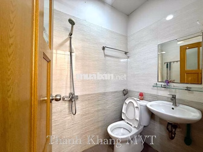 Cho Thuê Căn Hộ Cửa Sổ Thang Máy Full Nội Thất Gần Đại Học Kinh Tế Ueh