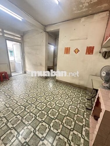 [3017] NHÀ CHUNG CƯ XÓM CẢI, ĐƯỜNG NGUYỄN TRÃI QUẬN 5 