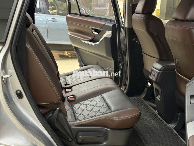 Innova Cross V 2024 - Xe Cty XHĐ đủ - Giá TL